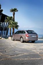 Skoda Superb Combi 2009 года
